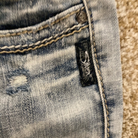 Silver Jeans. - Picture 4 of 7